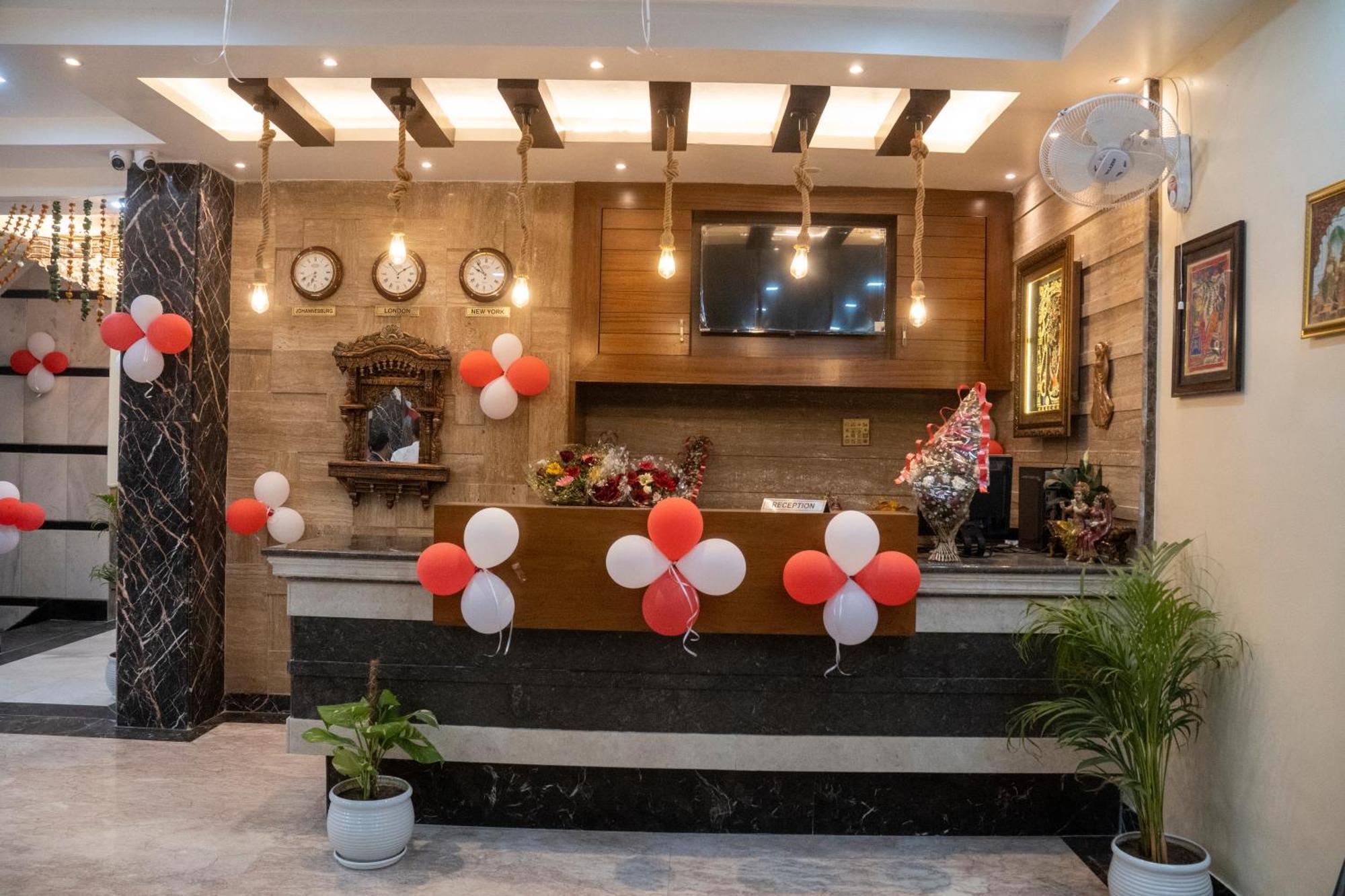 אגרה Hotel Sun Grand מראה חיצוני תמונה